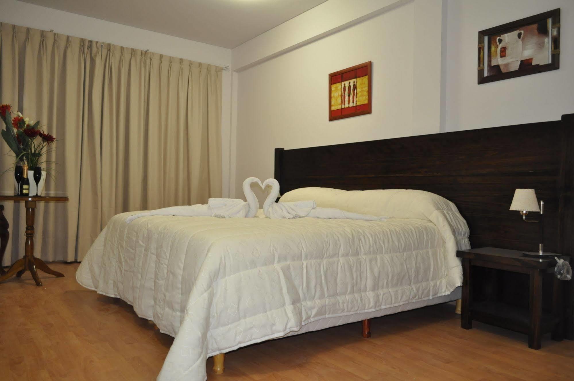 Hotel Las Maras Puerto Madryn Eksteriør bilde