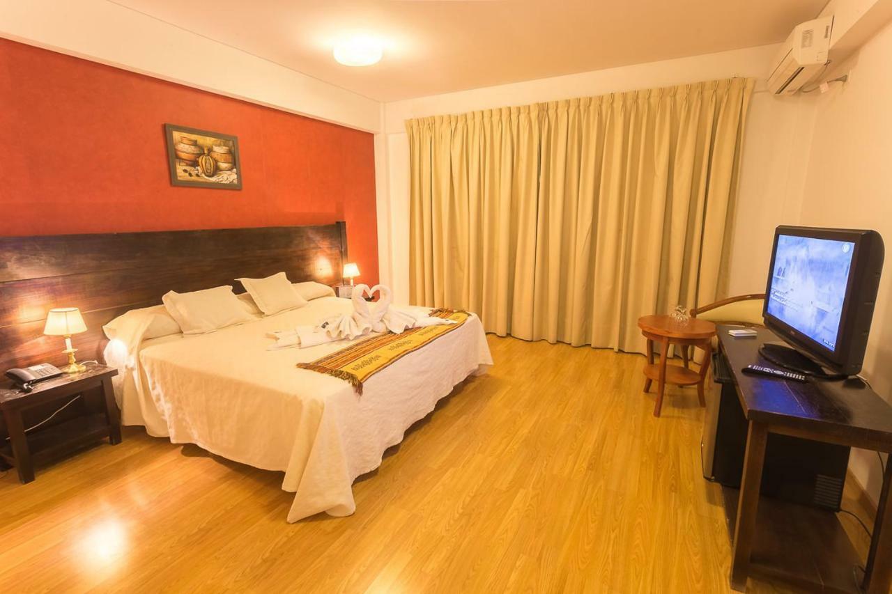 Hotel Las Maras Puerto Madryn Eksteriør bilde